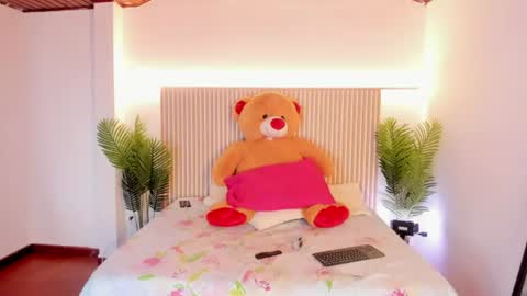 miluu online show from 06-16-26, 12:52