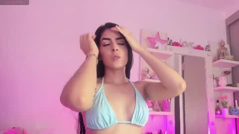Snapshot of milu_cooper chatting on 07-01-26, 04:14 milu modelo independiente .onlyfans kmila model online show from 07-01-26, 04:14