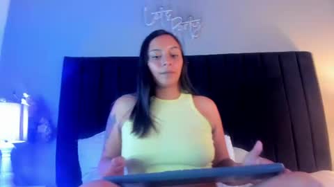 milu_dh online show from 07-15-26, 05:12