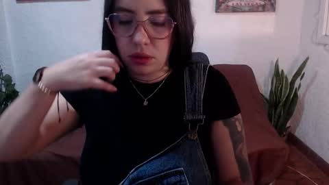 Milu Wallace  online show from 03-06-26, 11:56