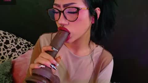 miluv19 online show from 07-18-26, 08:34