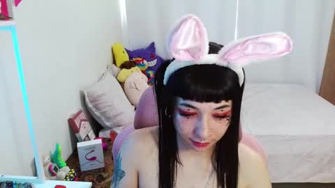 Snapshot of mily_milk_ chatting on 03-09-25, 06:00 mily_milk_ online show from 03-09-25, 06:00