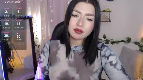 Mily online show from 11-25-25, 02:28