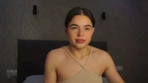 Snapshot of milyyclaars chatting on 03-12-26, 01:28 Linda online show from 03-12-26, 01:28