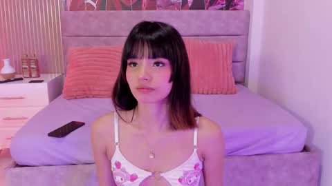 Snapshot of mimi_blossom chatting on 02-21-26, 11:44 Mila online show from 02-21-26, 11:44