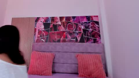 Snapshot of mimi_blossom chatting on 02-26-26, 11:42 Mila online show from 02-26-26, 11:42