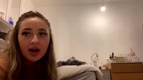 Mimi Monroe  online show from 03-02-25, 09:11