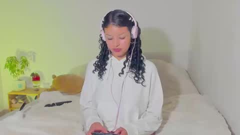 Mimii  online show from 12-26-24, 09:26