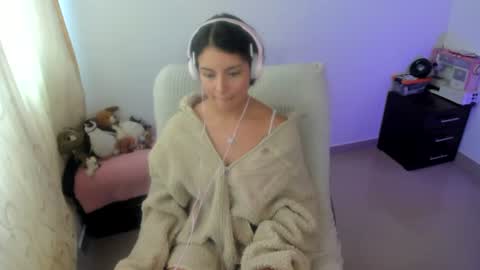 Mimii  online show from 07-19-26, 07:06