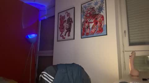 Snapshot of mimiro12 chatting on 01-10-26, 05:04 mimiro12 online show from 01-10-26, 05:04