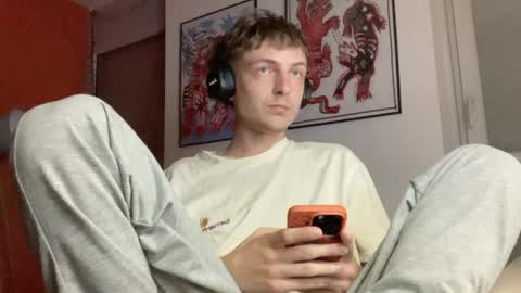 Snapshot of mimiro12 chatting on 04-03-26, 12:19 mimiro12 online show from 04-03-26, 12:19