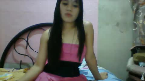 Snapshot of mimiyolove chatting on 01-29-25, 01:28 mimiyolove online show from 01-29-25, 01:28