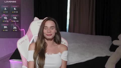 Emily online show from 06-29-26, 11:32