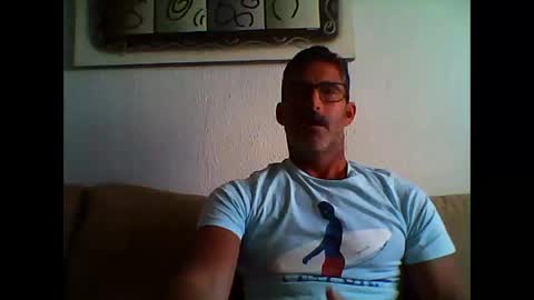 Snapshot of mindthestep chatting on 02-14-25, 02:23 MIND online show from 02-14-25, 02:23