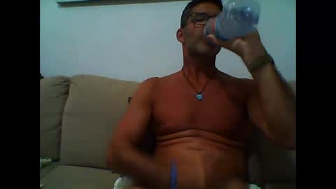 Snapshot of mindthestep chatting on 02-14-25, 11:31 MIND online show from 02-14-25, 11:31