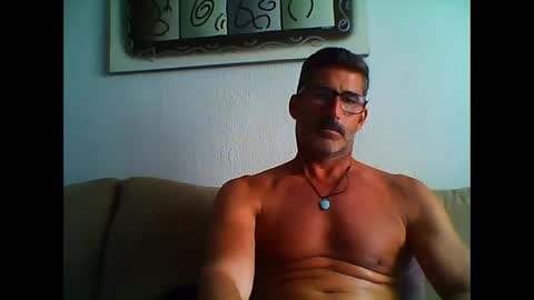 Snapshot of mindthestep chatting on 02-21-25, 02:16 MIND online show from 02-21-25, 02:16