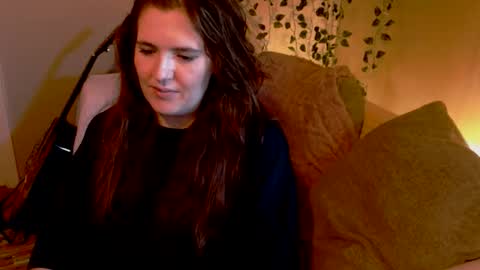 Snapshot of mindymounds chatting on 02-01-26, 11:03 Mindy online show from 02-01-26, 11:03