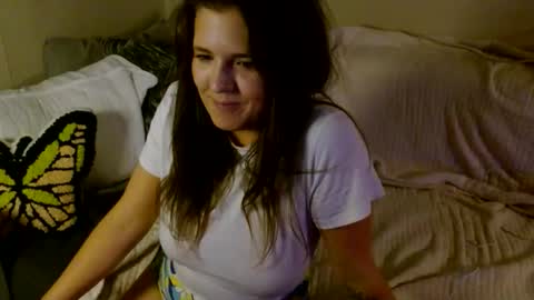 Snapshot of mindymounds chatting on 02-07-26, 04:27 Mindy online show from 02-07-26, 04:27