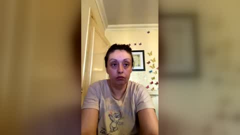 please subscribe to my fansly  please no video or photos must be recorded or re sold online show from 04-26-26, 12:47