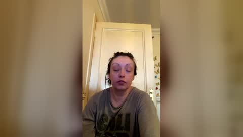 please subscribe to my fansly  please no video or photos must be recorded or re sold online show from 05-08-26, 11:48