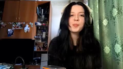 Snapshot of mindyrives chatting on 02-15-26, 05:59 Mindy online show from 02-15-26, 05:59