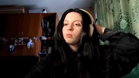 Snapshot of mindyrives chatting on 02-15-26, 07:51 Mindy online show from 02-15-26, 07:51