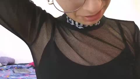 minene_mikami online show from 04-25-26, 01:41