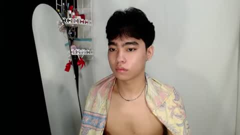 mingkla_man online show from 06-11-26, 07:39