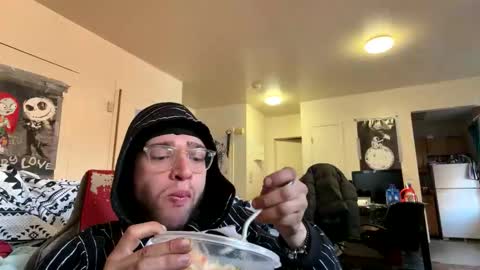 Snapshot of minimoose1003 chatting on 02-25-26, 09:46 minimoose1003 online show from 02-25-26, 09:46