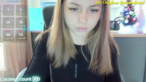 Snapshot of minionfriend chatting on 12-19-24, 11:07 minionfriend online show from 12-19-24, 11:07