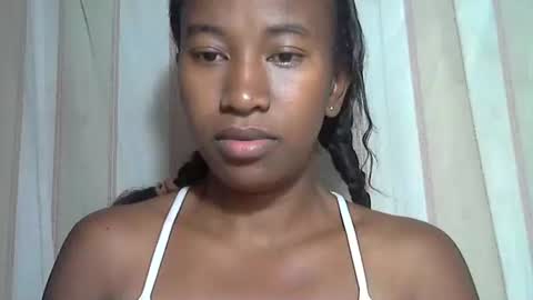 minouch211907 online show from 10-22-25, 02:56