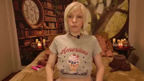 Tessa Rae online show from 06-12-26, 10:47