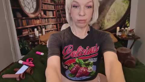 Tessa Rae online show from 06-25-26, 05:50