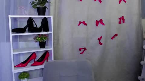 Snapshot of mipsymipson chatting on 01-26-25, 10:23 NEXT STREAM NOVEMBER 27282930 online show from 01-26-25, 10:23