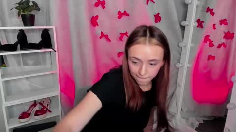 Snapshot of mipsymipson chatting on 02-18-25, 04:16 NEXT STREAM NOVEMBER 27282930 online show from 02-18-25, 04:16