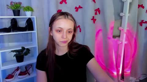 Snapshot of mipsymipson chatting on 03-05-25, 10:22 NEXT STREAM NOVEMBER 27282930 online show from 03-05-25, 10:22