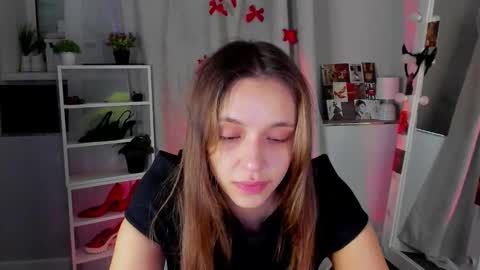 Snapshot of mipsymipson chatting on 09-09-25, 10:15 NEXT STREAM NOVEMBER 27282930 online show from 09-09-25, 10:15