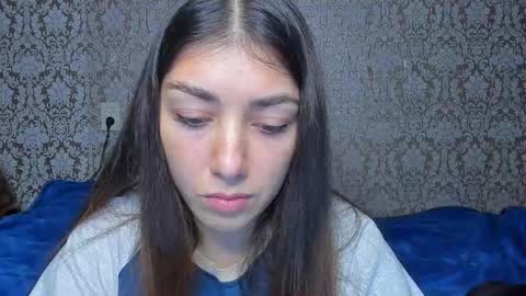 Snapshot of mira_bloempje chatting on 09-20-25, 09:38 Mira online show from 09-20-25, 09:38