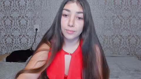 Snapshot of mira_bloempje chatting on 12-20-25, 05:53 Mira online show from 12-20-25, 05:53