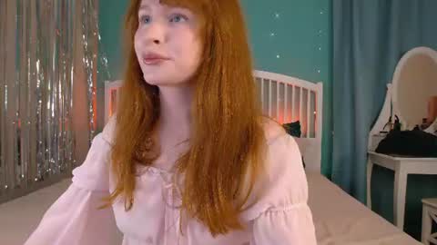 Snapshot of mira_glace chatting on 06-25-26, 10:20 Mira3 online show from 06-25-26, 10:20