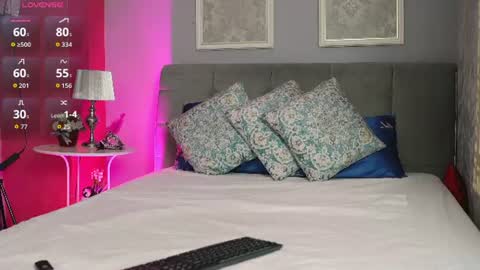 Snapshot of mira_glow chatting on 07-04-26, 04:51 Mira online show from 07-04-26, 04:51