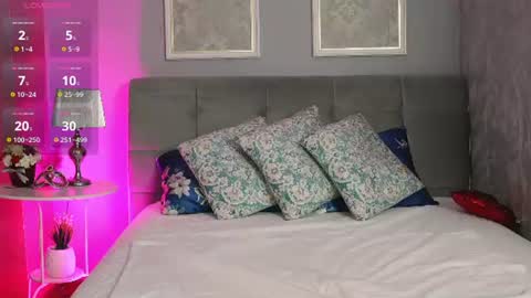 Snapshot of mira_glow chatting on 07-08-26, 04:50 Mira online show from 07-08-26, 04:50