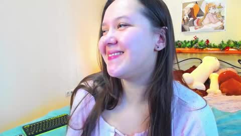 Snapshot of mira_karter chatting on 01-05-25, 07:49 Mira online show from 01-05-25, 07:49