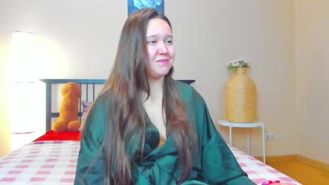 Snapshot of mira_karter chatting on 02-11-25, 12:38 Mira online show from 02-11-25, 12:38