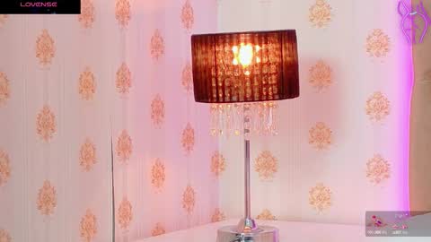 mira_lynxx online show from 10-17-25, 04:26