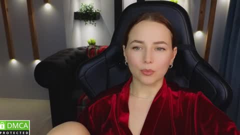 Snapshot of mira_mermayd chatting on 01-05-25, 07:28 Mira online show from 01-05-25, 07:28