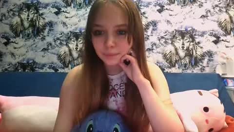 Snapshot of mira_princess chatting on 06-01-26, 05:47 MIRAcle online show from 06-01-26, 05:47
