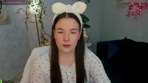 Mira online show from 01-17-26, 03:22