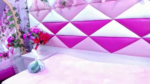 mirabella_miller online show from 10-11-25, 11:09