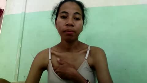 Snapshot of mirah881 chatting on 09-16-25, 05:52 mirah881 online show from 09-16-25, 05:52